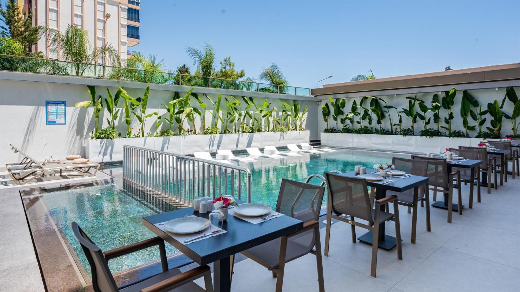 Awen Lara Hotel Antalya Exterior photo